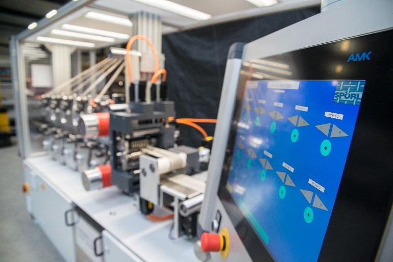 AMK helps HERO GmbH decentralize servo drive technology for cleaner operations