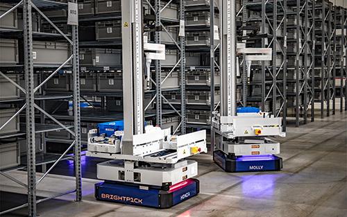 The Feed, a US-Based Sports Nutrition Retailer, Is Installing 48 Brightpick Autopicker Robots