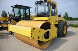 igus introduces iglide Q2 heavy-duty pivot bushing