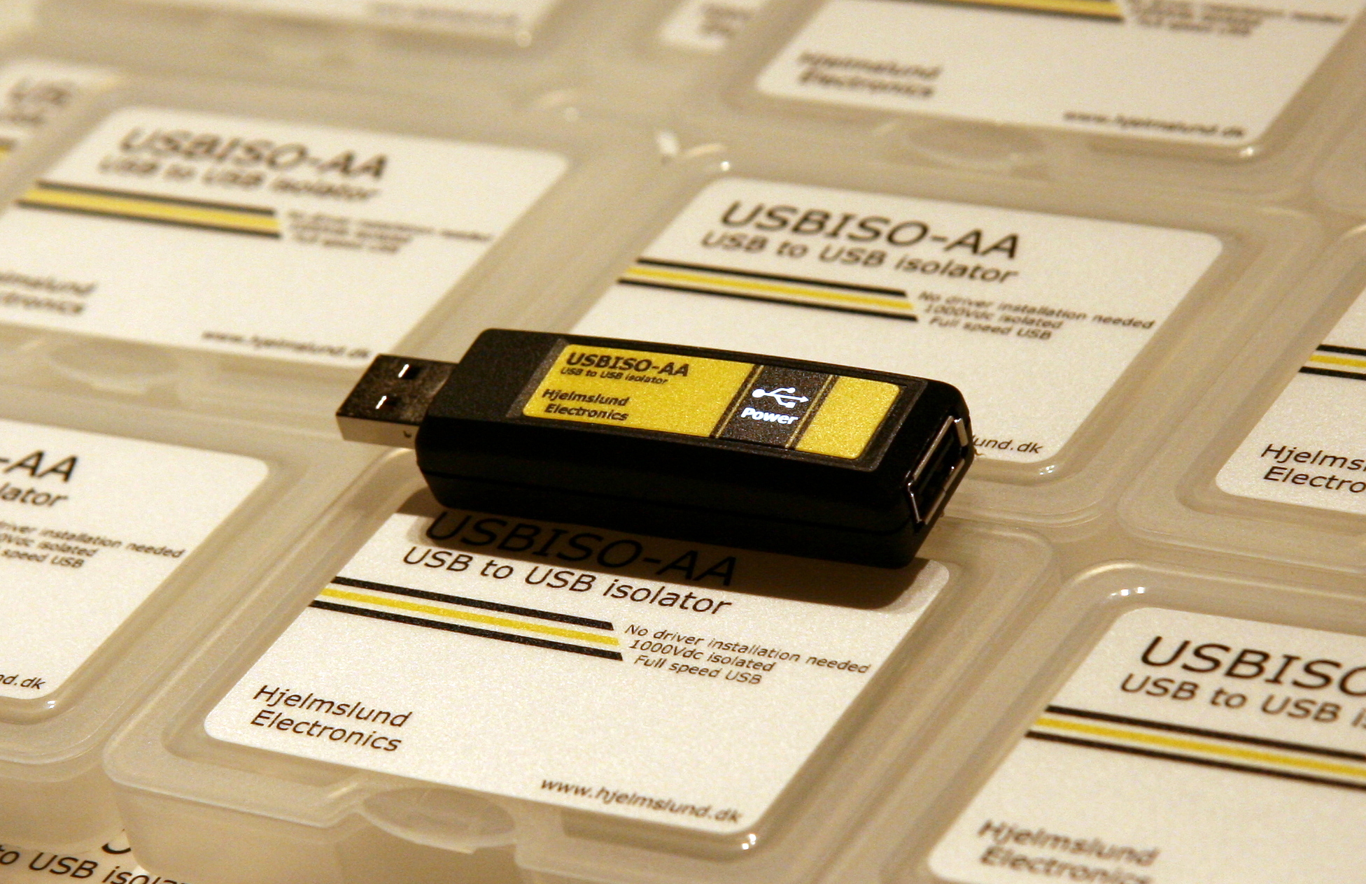 Hjelmslund Electronics introduces USB isolator/repeater with transient protection