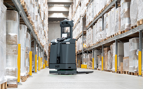 MiR Features One-Stop Shop for AI-Enabled Material Handling at Automate 2024