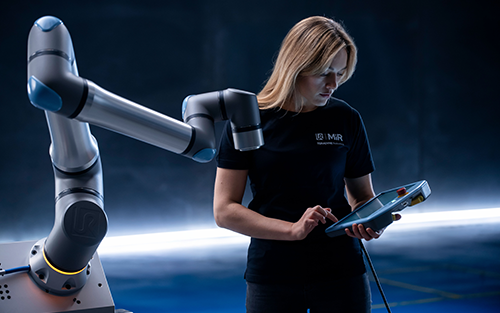 Universal Robots Introduces Its Fastest Ever Cobot